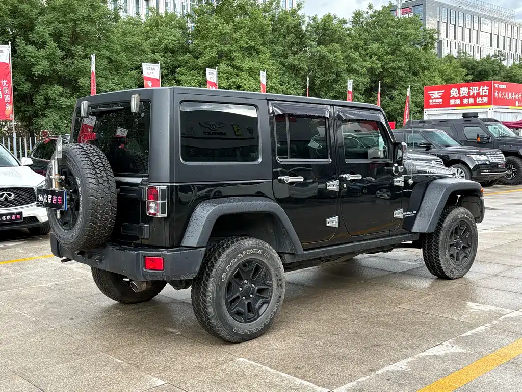 Wrangler 牧马人 2013款 3.6 L Rubicon 四门版