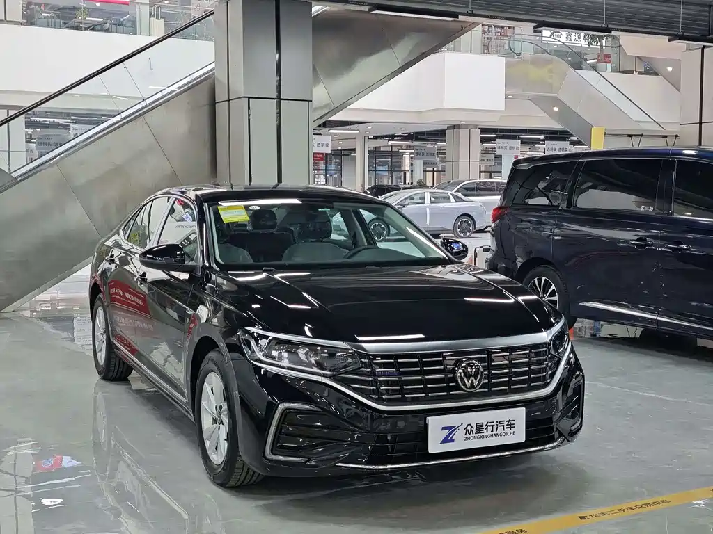 Passat NEV 帕萨特插电混动 2025款 430 PHEV 混动商务版
