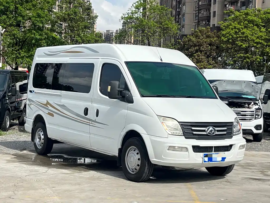 Xintu V80 2.0 T Manual Classic Aoyuntong LWB Mid Roof 6 7 8 9-seat