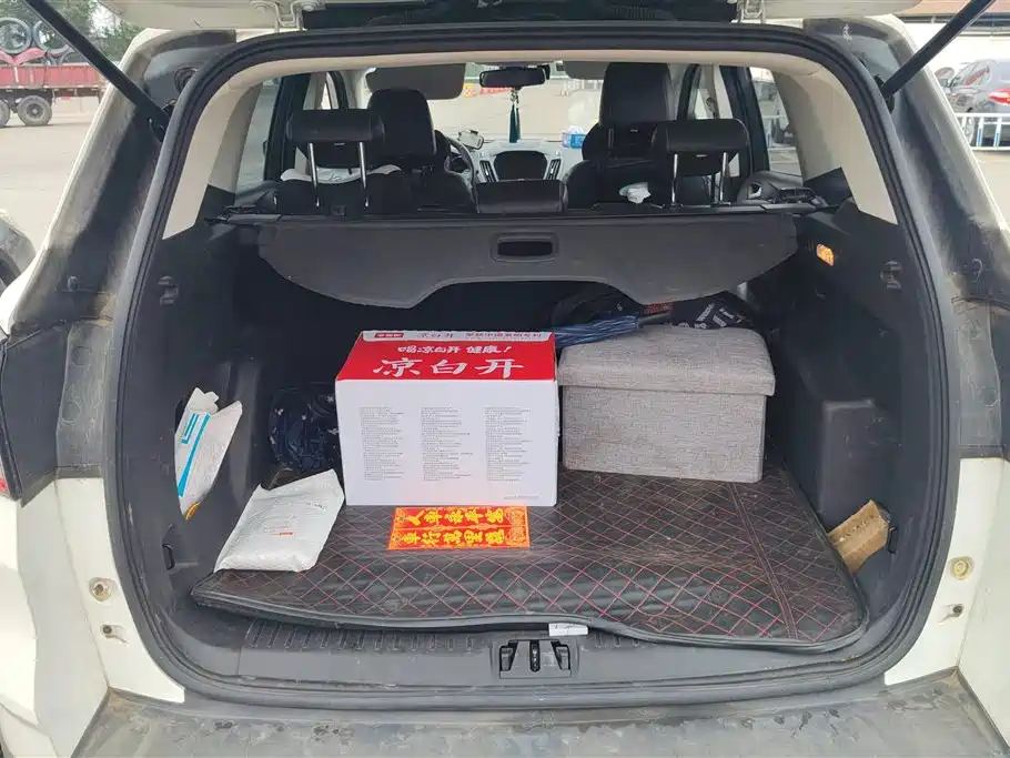 Kuga EcoBoost 180 2 WD Platinum Wing CN-VI