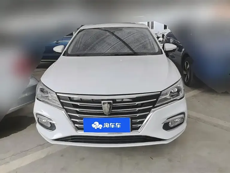 Roewe i5 1.5 L Auto 4 G Connected Leading Luxury Flagship