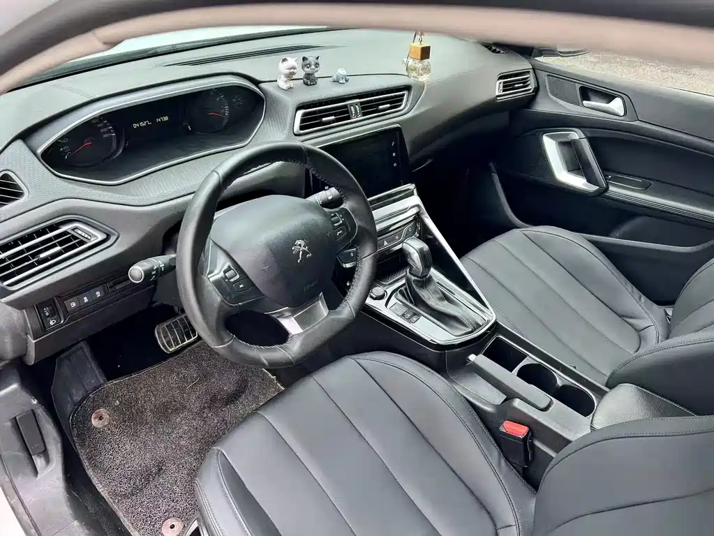 Peugeot 308 1.6 L Auto Luxury CN-V