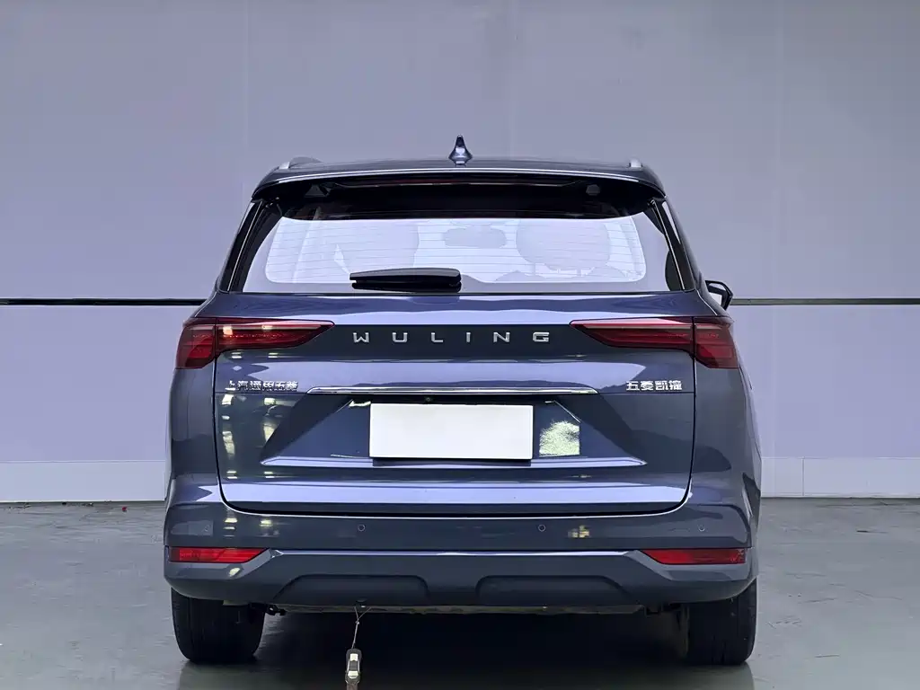Wuling Victory 1.5 T CVT Flagship