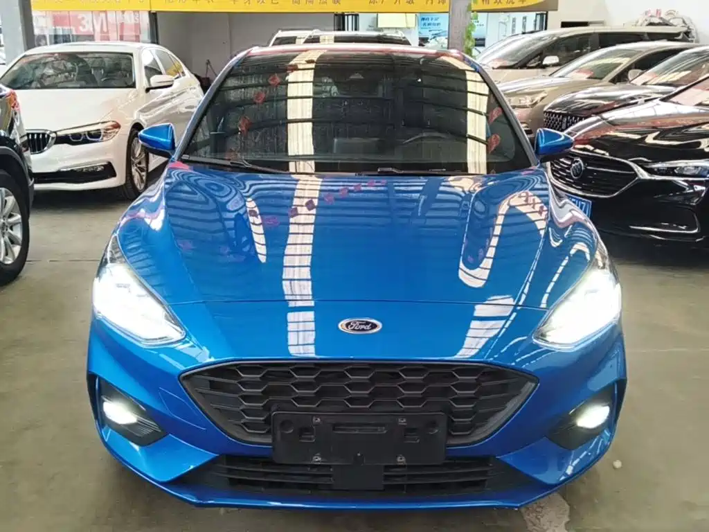 Focus Hatchback EcoBoost 180 Auto ST Line