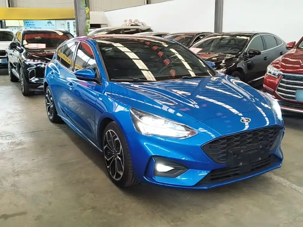 Focus Hatchback EcoBoost 180 Auto ST Line