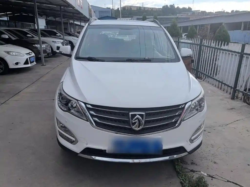 Baojun 560 1.8 L Manual Luxury