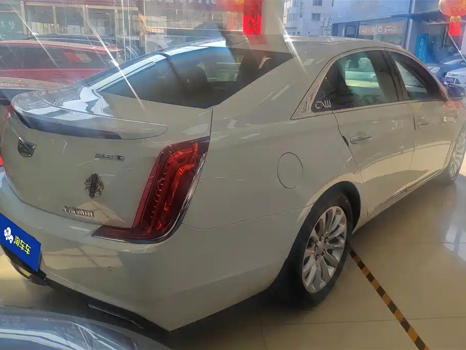 Cadillac XTS 28 T Tech