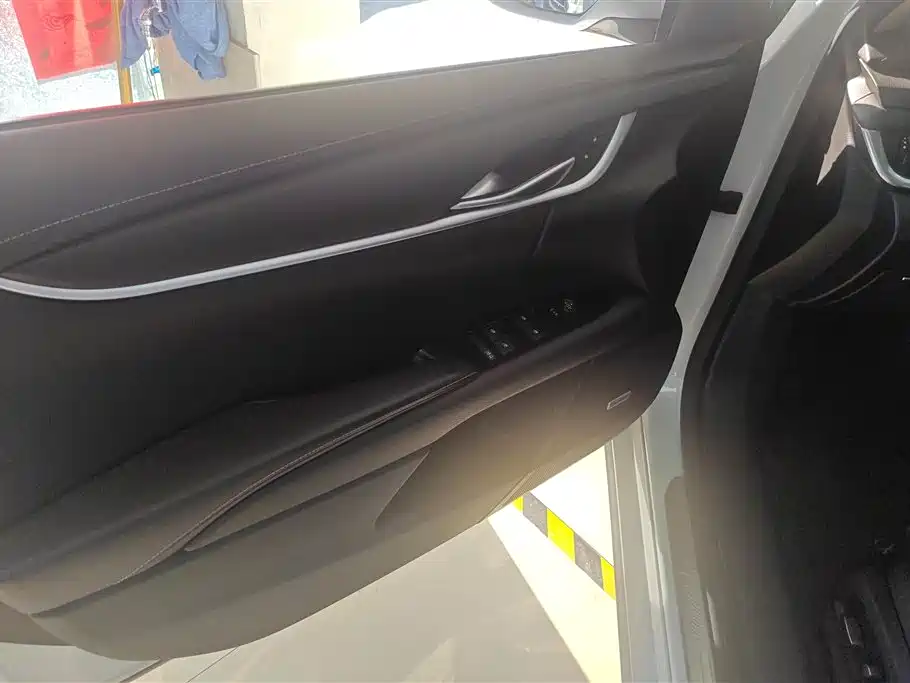 Cadillac XTS 28 T Tech