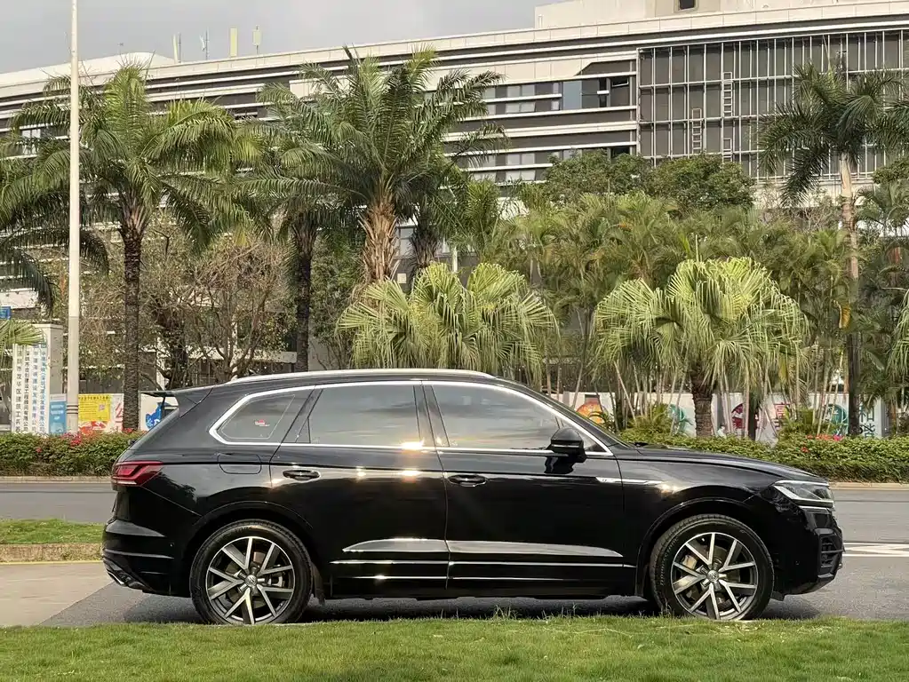 Touareg 3.0 TSI Sharp Edge CN-VI