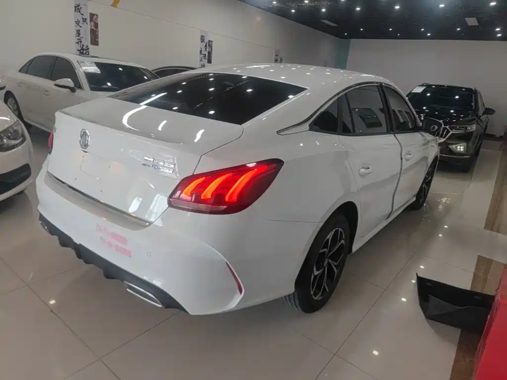 MG5 180 DVVT Manual Youth Luxury