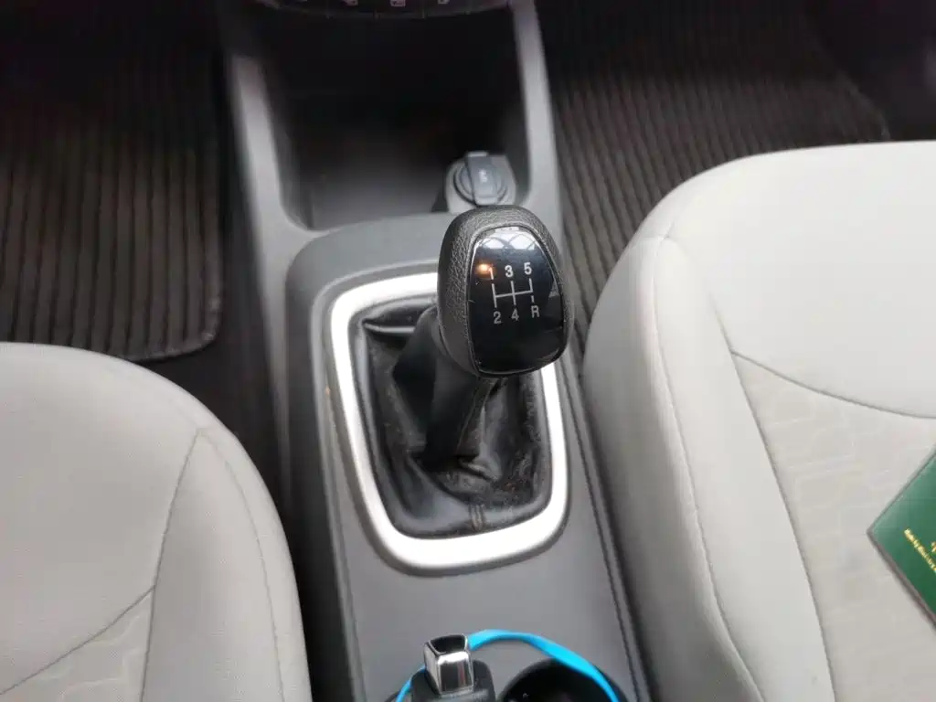 Sail Sail 3 1.3 L Manual Comfort Sunroof