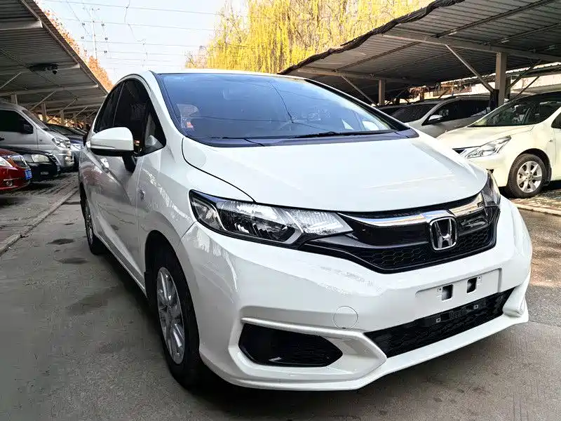 Fit 1.5 L CVT Comfort
