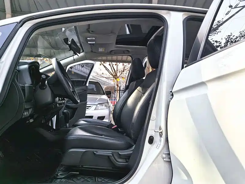 Fit 1.5 L CVT Comfort