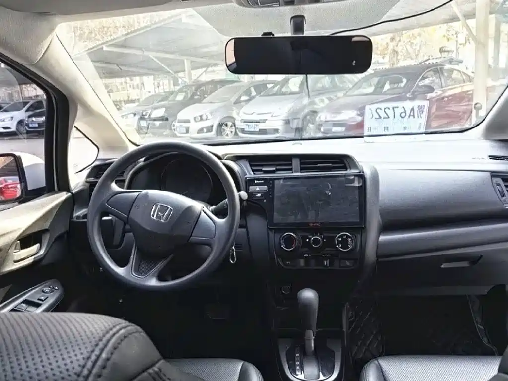 Fit 1.5 L CVT Comfort
