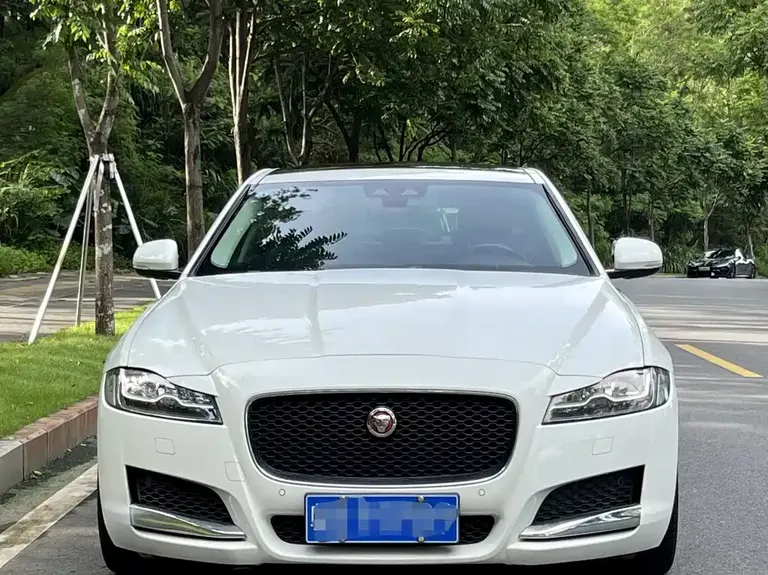 Jaguar XFL XFL 2.0 T 250 PS Luxury