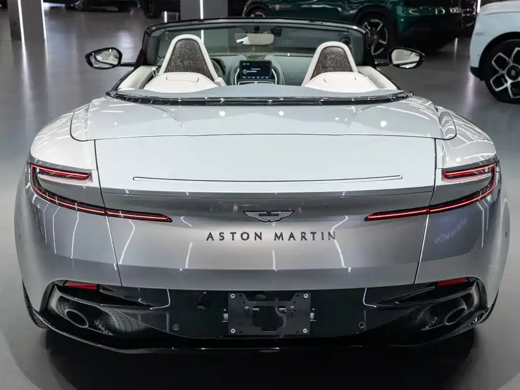Aston Martin DB11 阿斯顿·马丁DB11 2023款 4.0 T V8 Volante