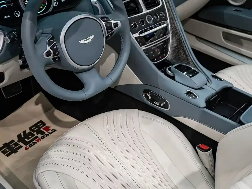 Aston Martin DB11 阿斯顿·马丁DB11 2023款 4.0 T V8 Volante