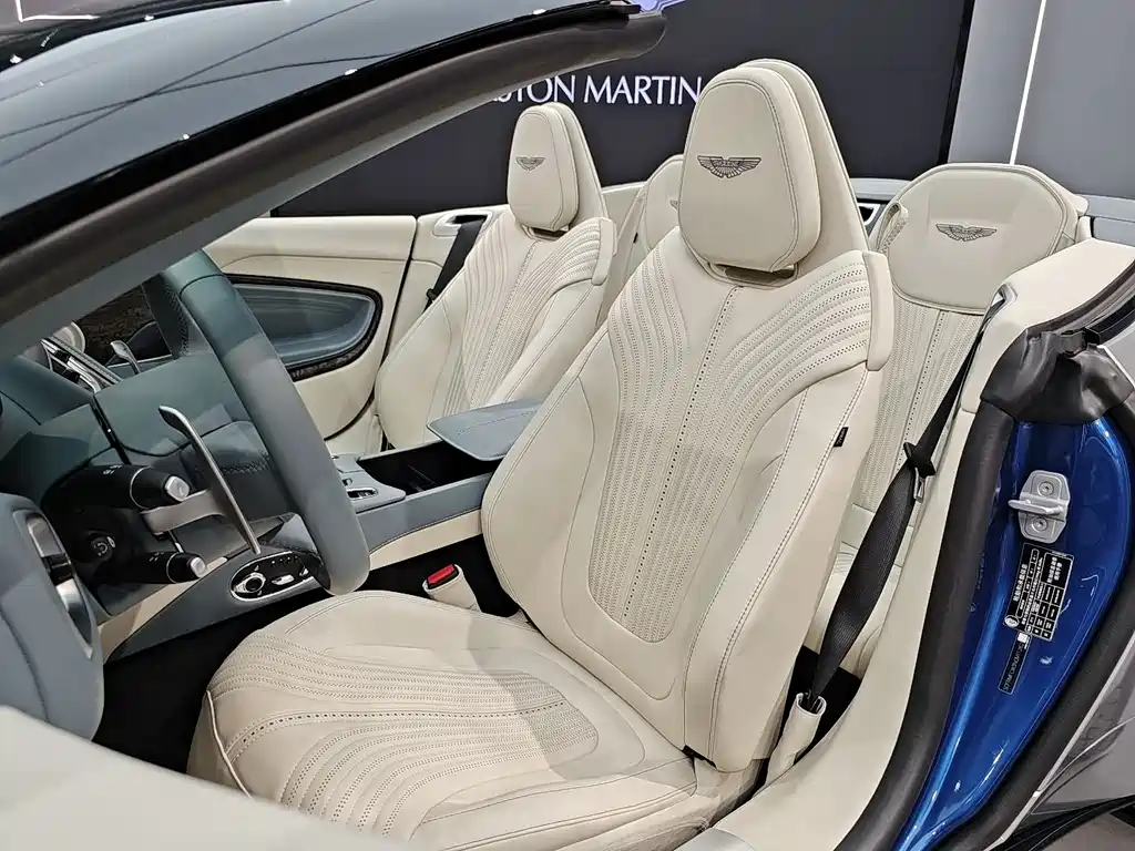 Aston Martin DB11 阿斯顿·马丁DB11 2023款 4.0 T V8 Volante