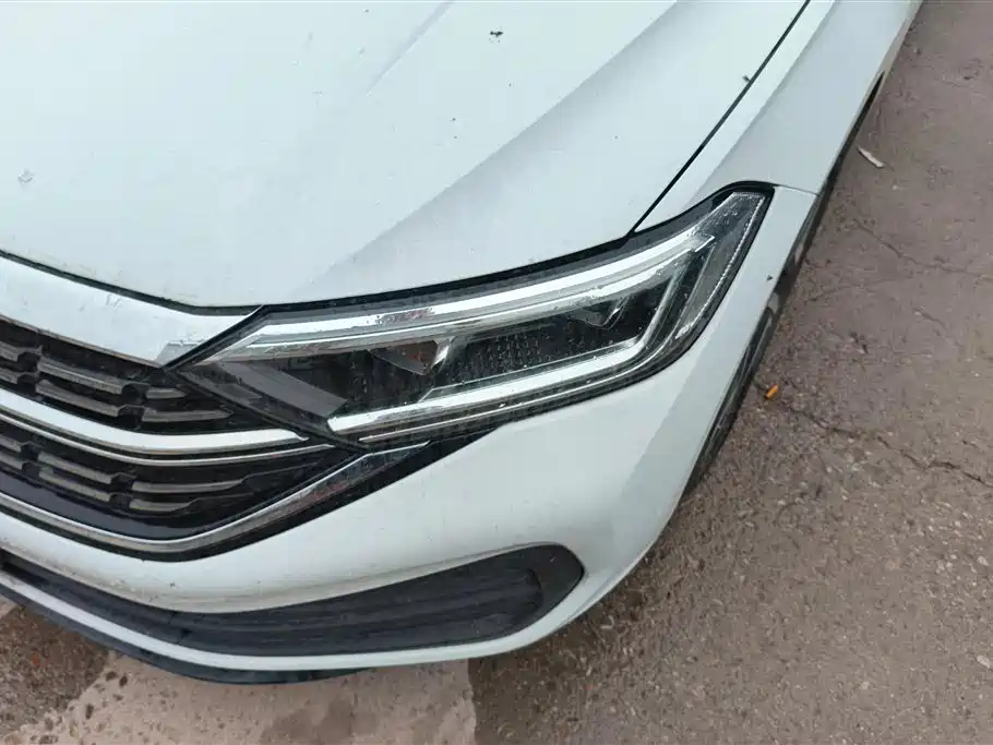 Sagitar Facelift III 300 TSI DSG Transcend