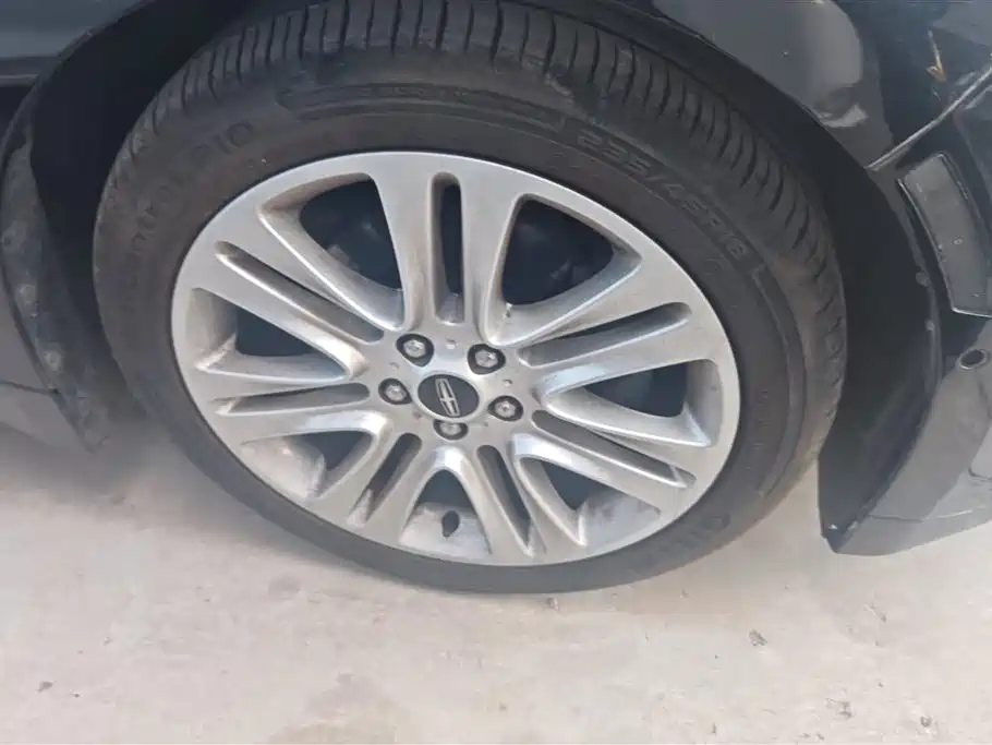 Lincoln MKZ 2.0 T Graceful