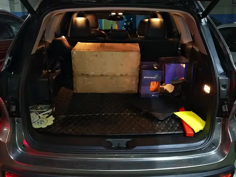 Highlander 2.0 T 4 WD Supreme 7-seat CN-VI