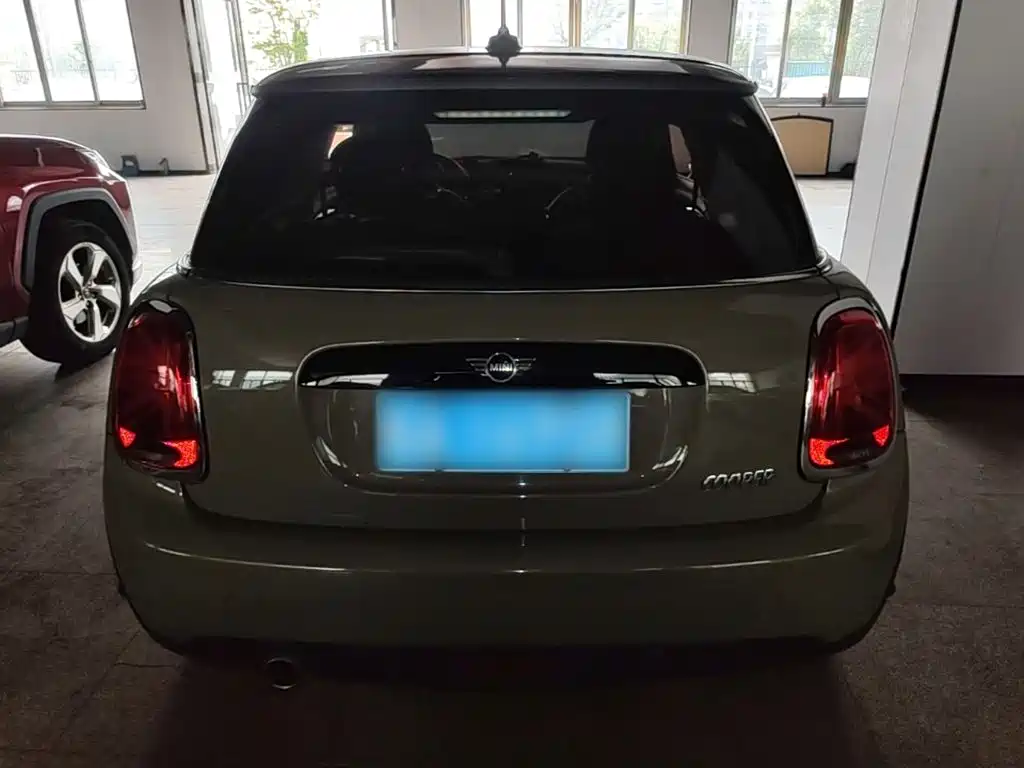 MINI 1.5 T COOPER Classic