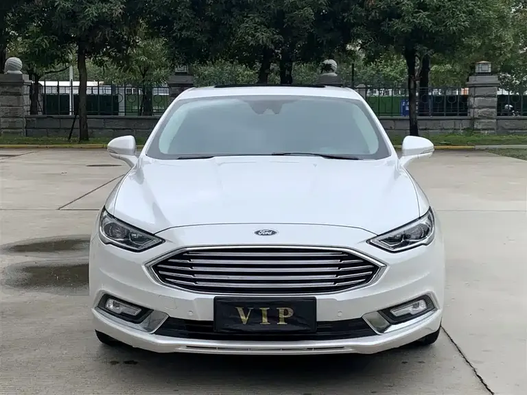Ford Mondeo EcoBoost 180 Luxury
