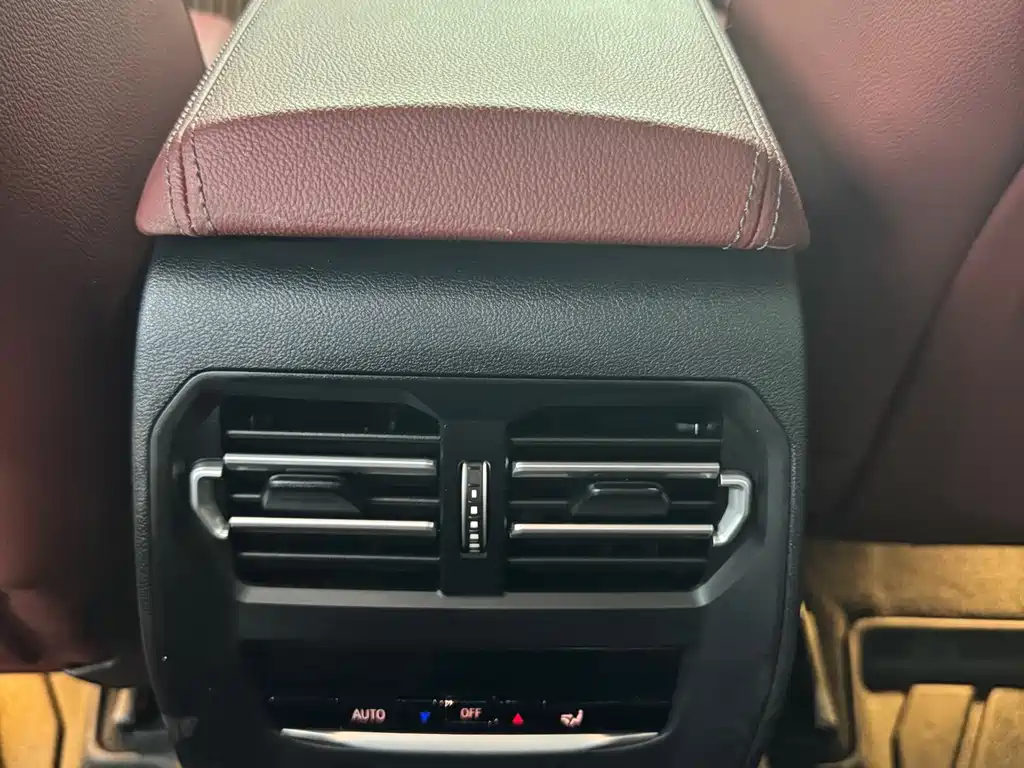 BMW 3 Series 330 i M Sport Night Package