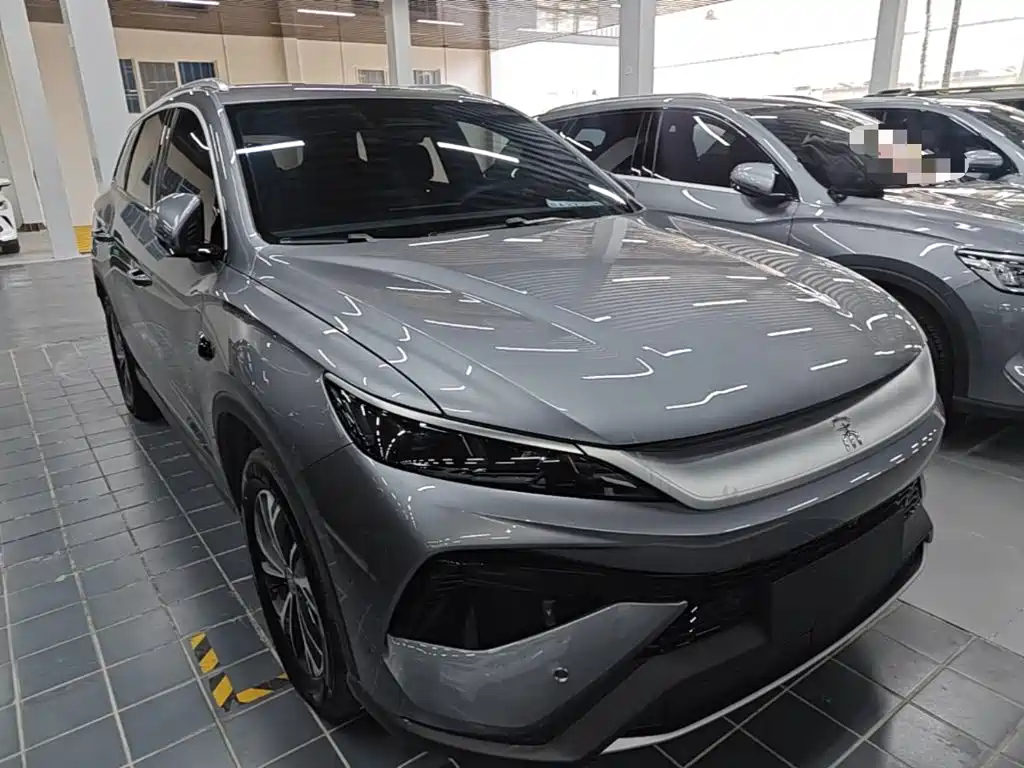 Song Pro NEV DM-i 133 KM Transcend