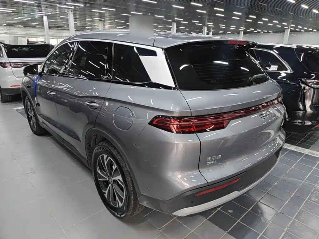 Song Pro NEV DM-i 133 KM Transcend