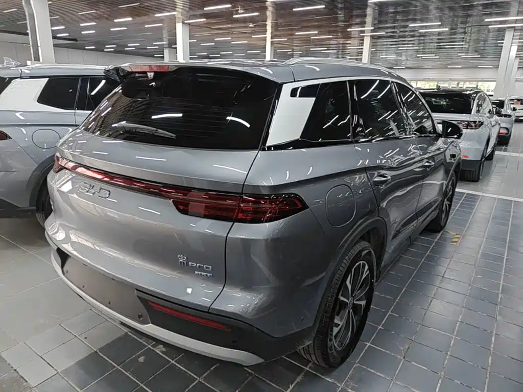 Song Pro NEV DM-i 133 KM Transcend