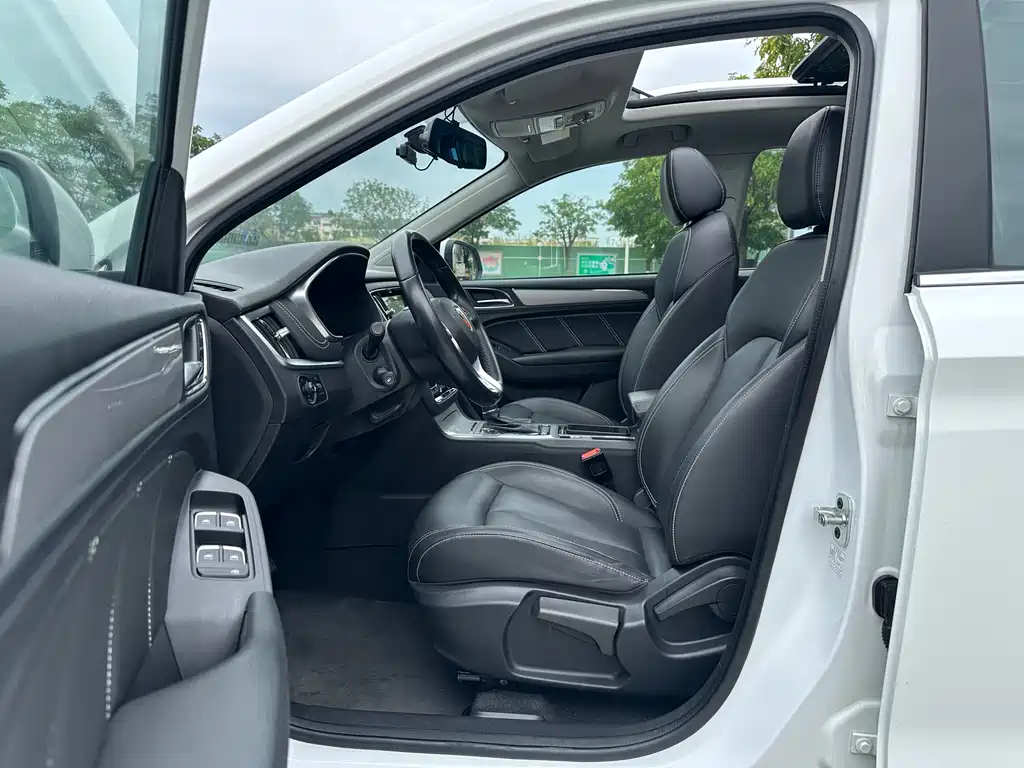 Roewe RX5 20 T Auto 4 G Connected Million