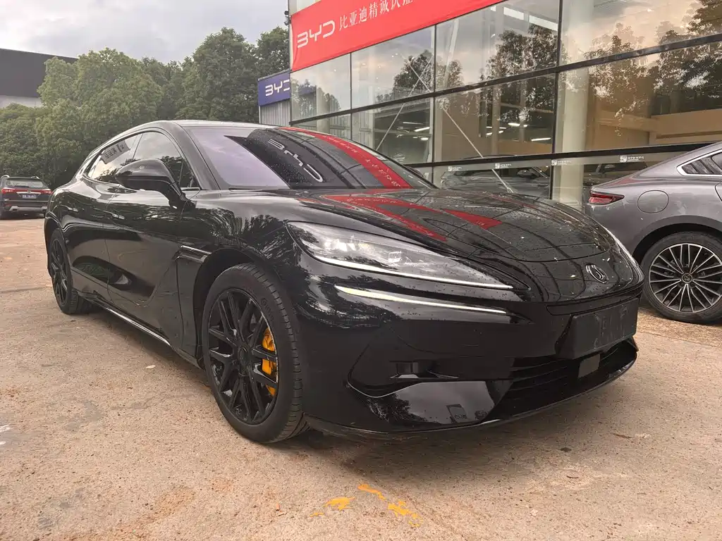 Denza Z9 GT 1100 4 WD Max
