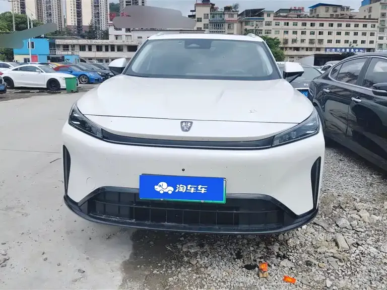 Roewe D5 X DMH 荣威D5 X DMH 2024款 135科技版