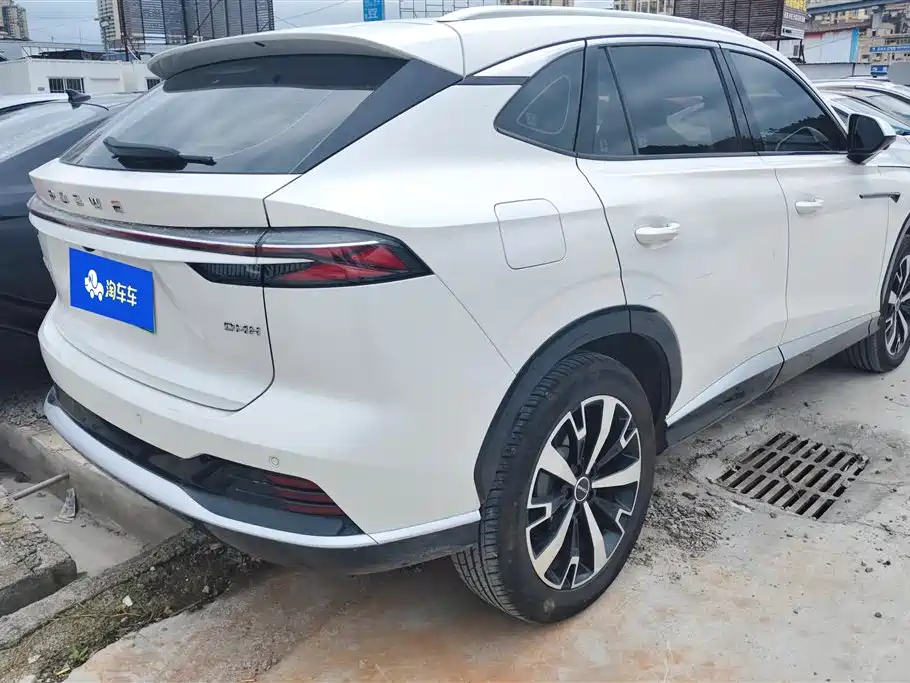Roewe D5 X DMH 荣威D5 X DMH 2024款 135科技版