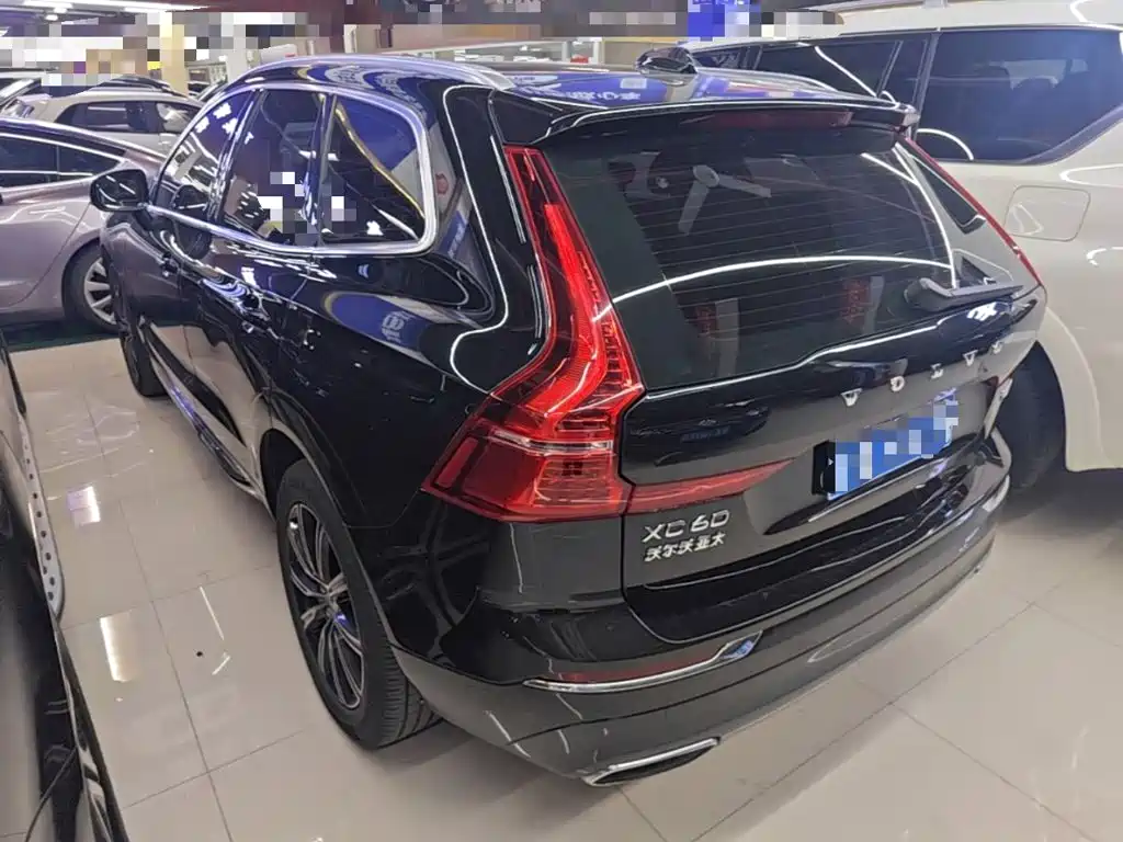 Volvo XC60 T5 4 WD Smart Grace Luxury