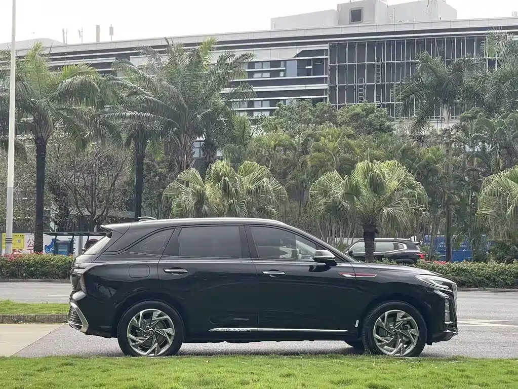 Hongqi HS3 红旗HS3 2024款 2.0 T 可为版