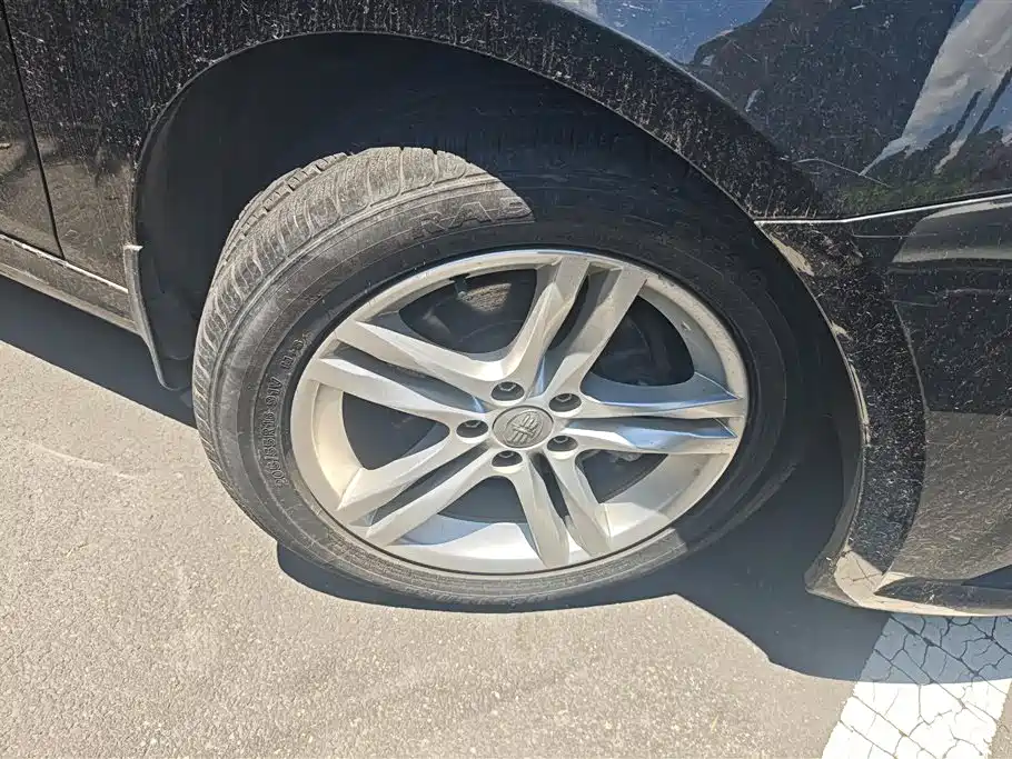 Besturn B30 1.6 L Manual Luxury