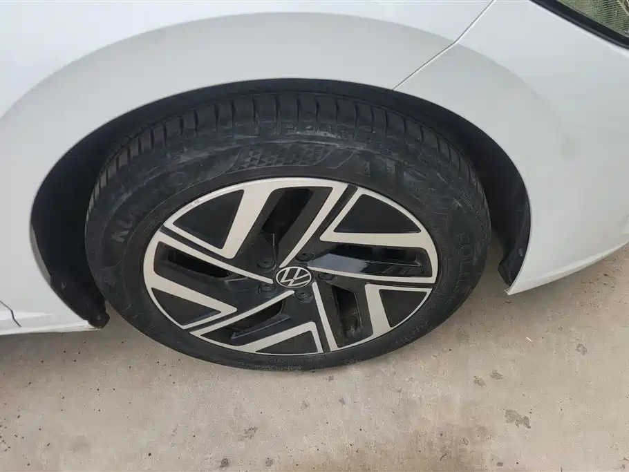 Sagitar 300 TSI DSG Outstanding