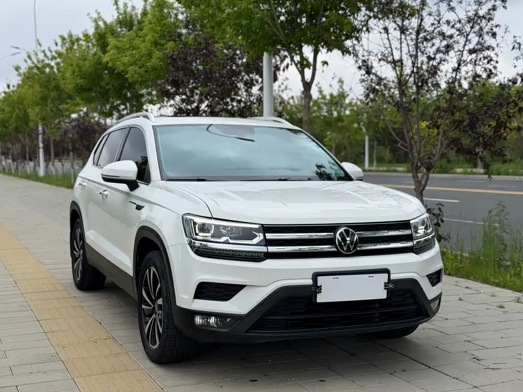Tharu 280 TSI 2 WD Luxury