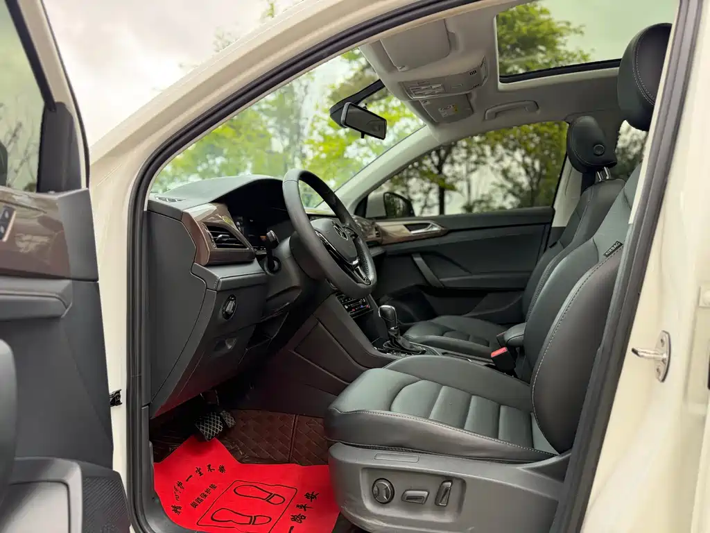 Tharu 280 TSI 2 WD Luxury