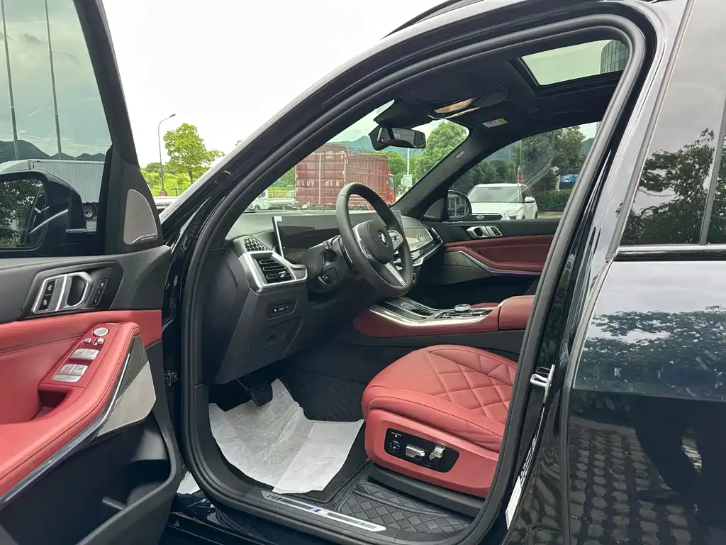 BMW X5 Facelift xDrive 40 Li M Sport Night Package