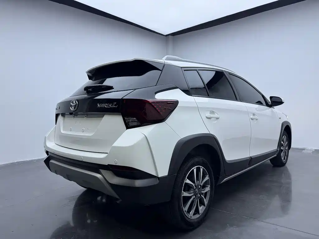 YARiS L Zhixuan Zhixuan X 1.5 L CVT Luxury PLUS