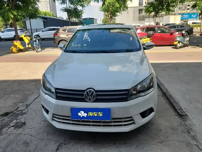 Volkswagen Jetta 1.6 L Manual Comfort