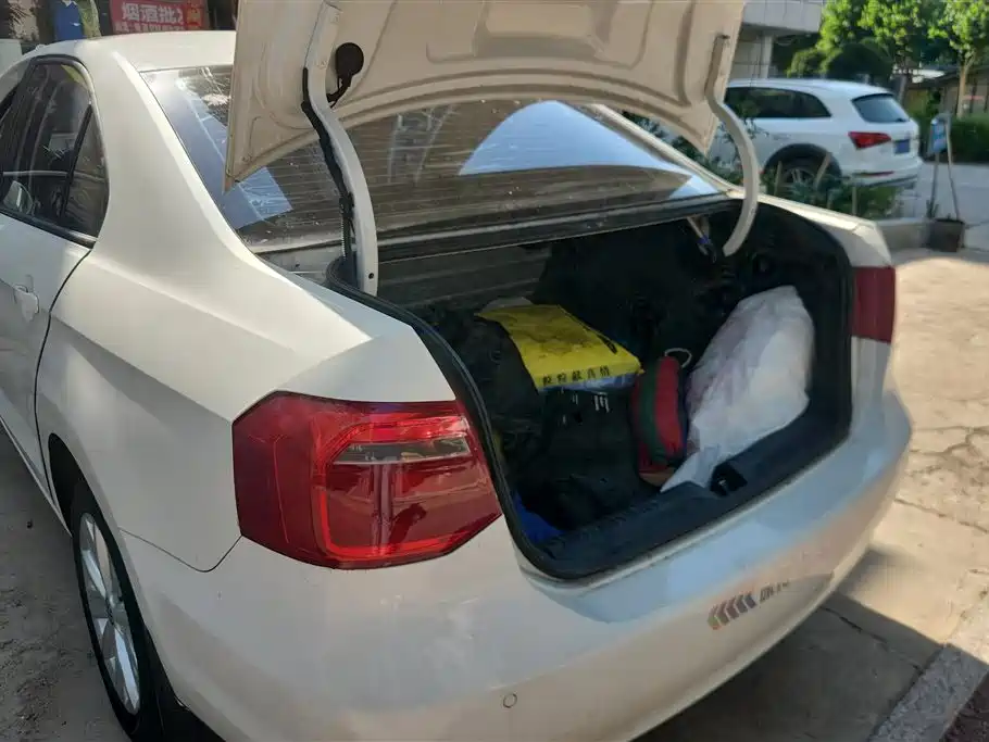 Jetta 1.6 L Manual Comfort