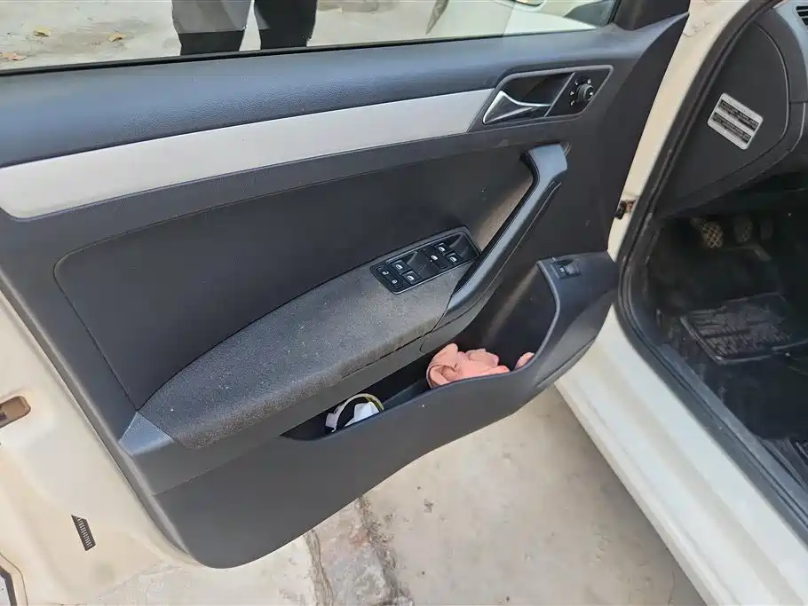 Jetta 1.6 L Manual Comfort