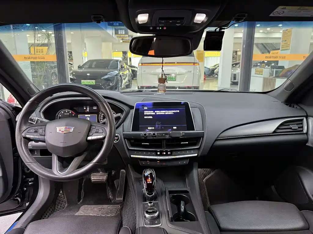 Cadillac CT5 Facelift 28 T Leading Sport