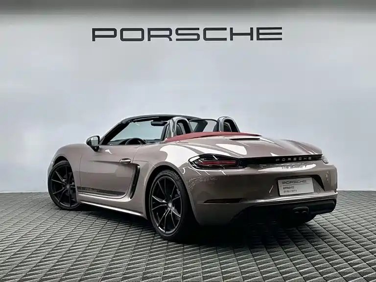 Porsche 718 Boxster T 2.0 T