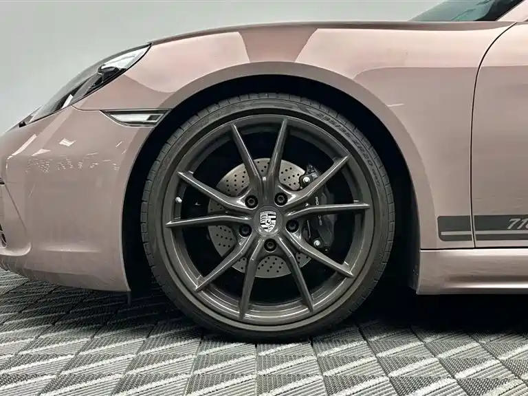 Porsche 718 Boxster T 2.0 T