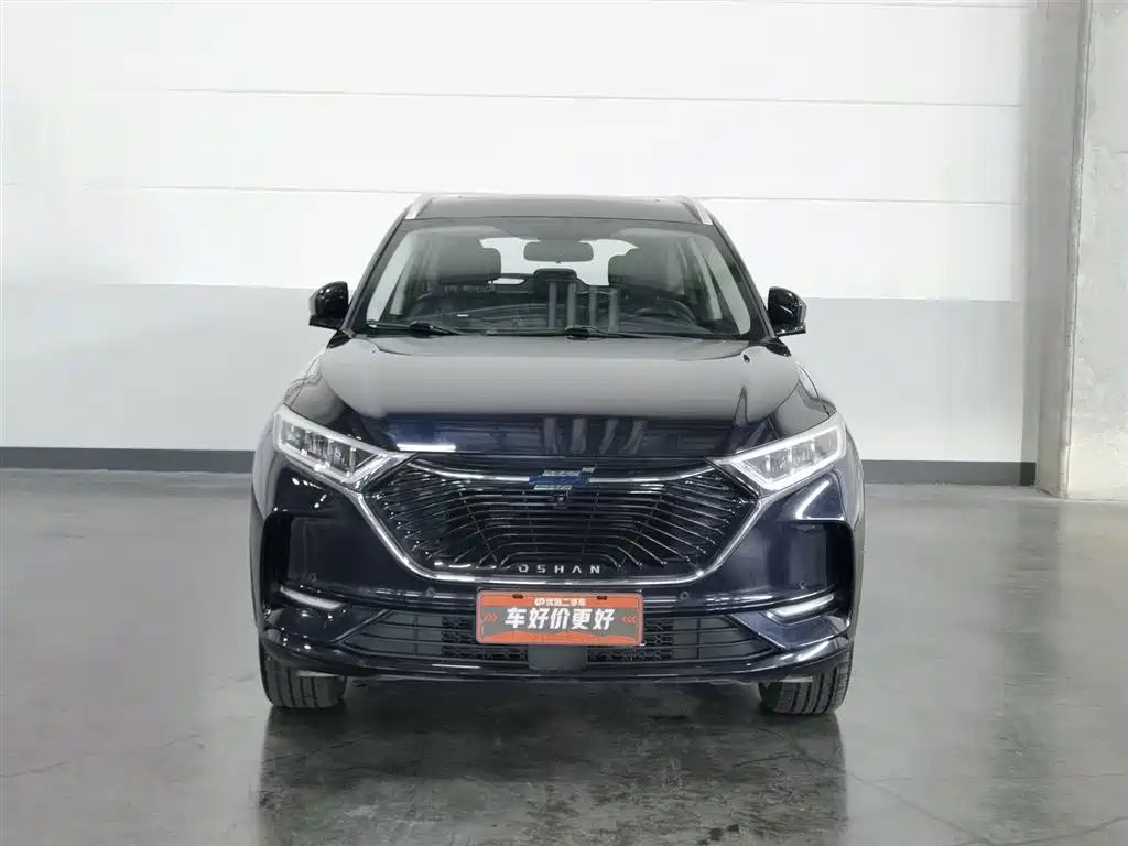 Changan Oshan X7 长安欧尚X7 2020款 1.5 T 人脸识别全自动泊车太空逍遥版